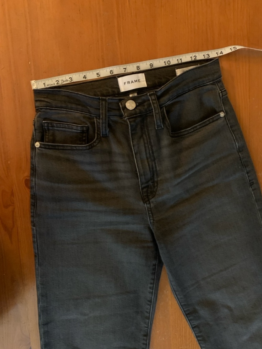 Frame Le Jane Crop Raw Fray Jeans Black Medium Wash Faded Size 25 Jeans - Picture 5 of 8
